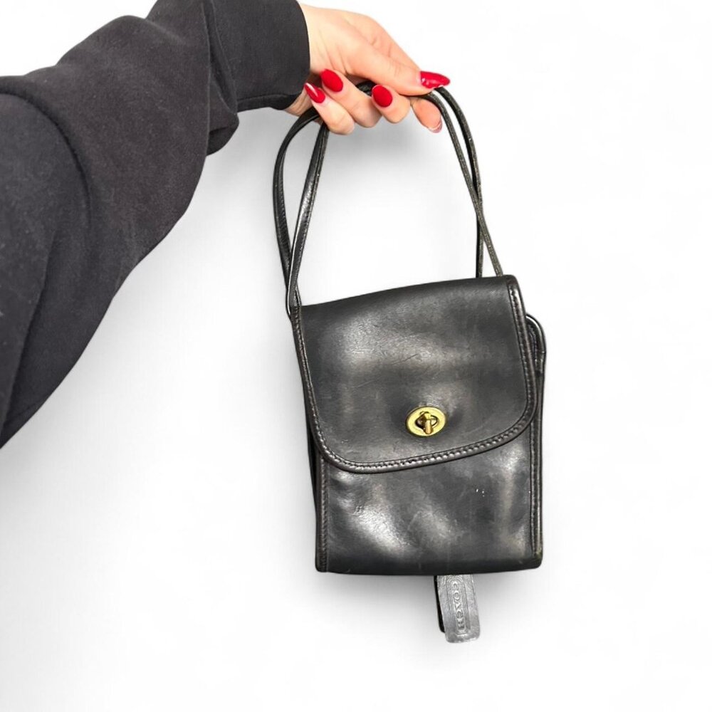 vintage Coach Scooter Bag (style #9893 or #9978 ), a classic black leather cross